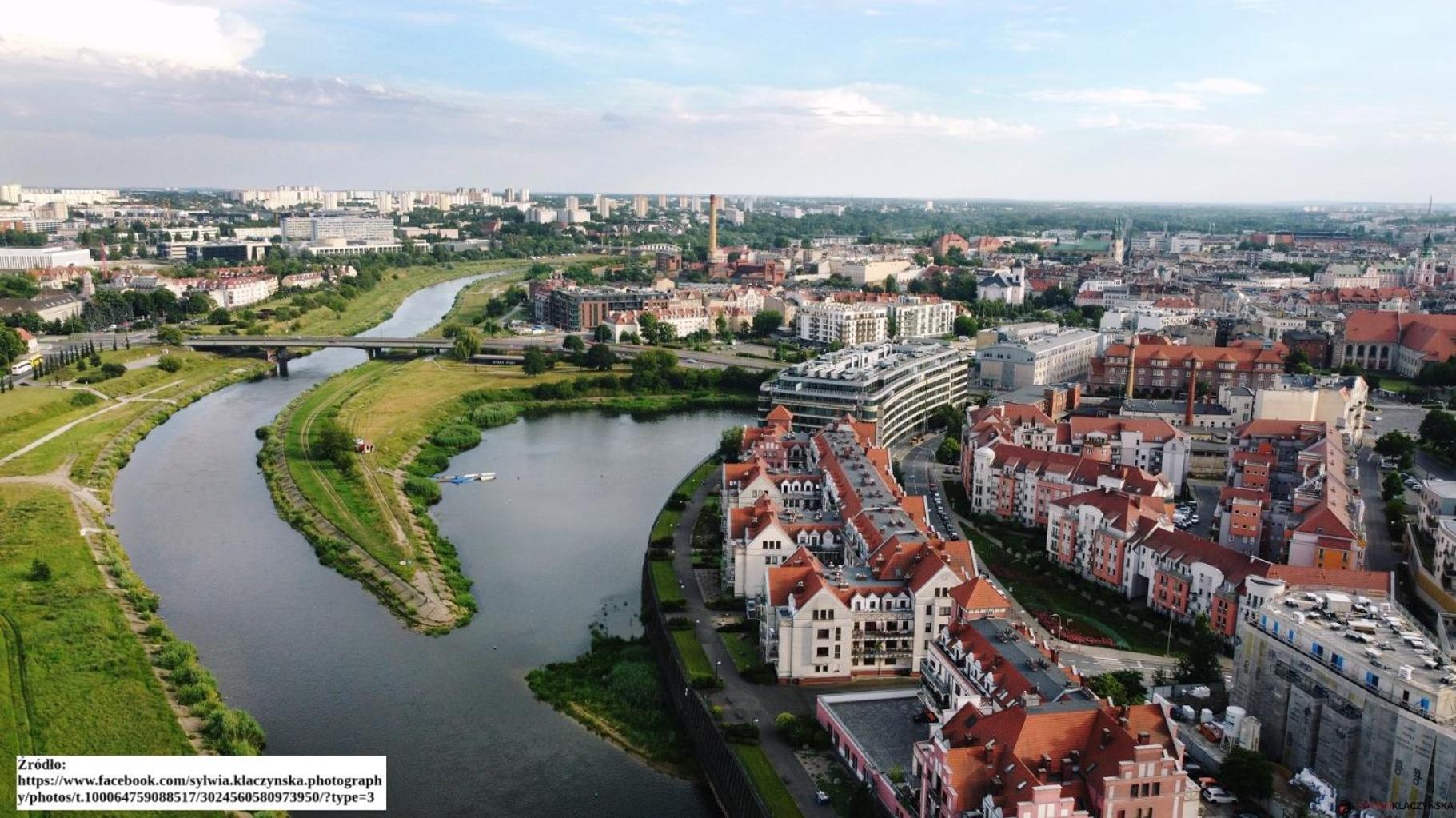 By The River Point Познань Екстер'єр фото